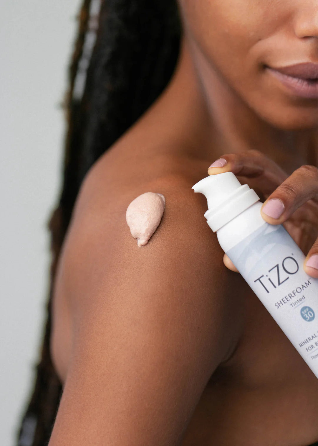 TIZO Sheerfoam Tinted | Face & Body